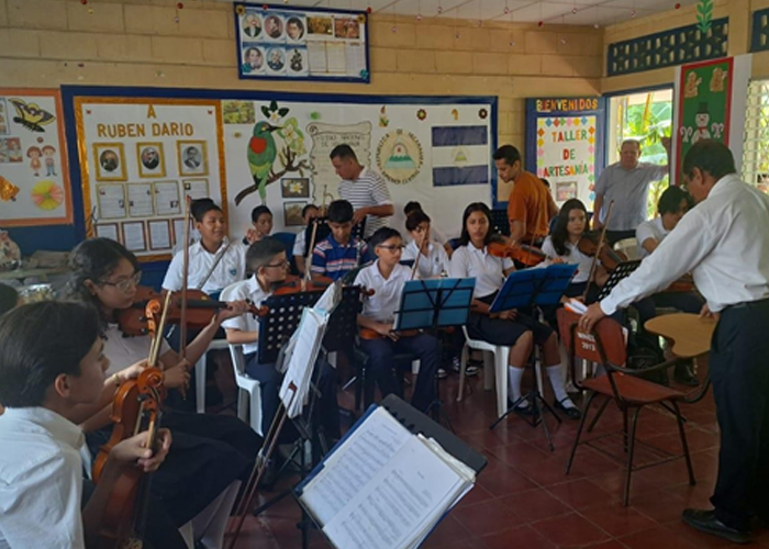 Primer encuentro cultural con la participación de la delegación de 7 músicos venezolanos