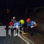 Foto: Accidente motociclístico en carretera hacia Paiwas: hombre resulta herido en Río Blanco/TN8