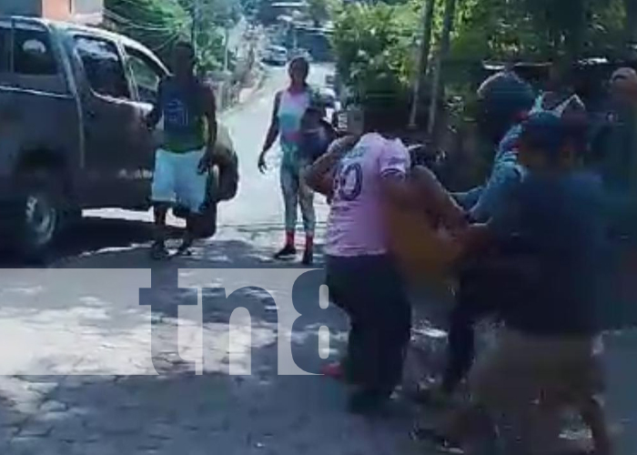 Motociclistas gravemente heridos tras colisión con camión en Juigalpa