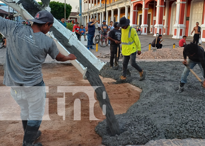 Foto: Avanza la modernización de calles históricas en Granada con concreto hidráulico/TN8