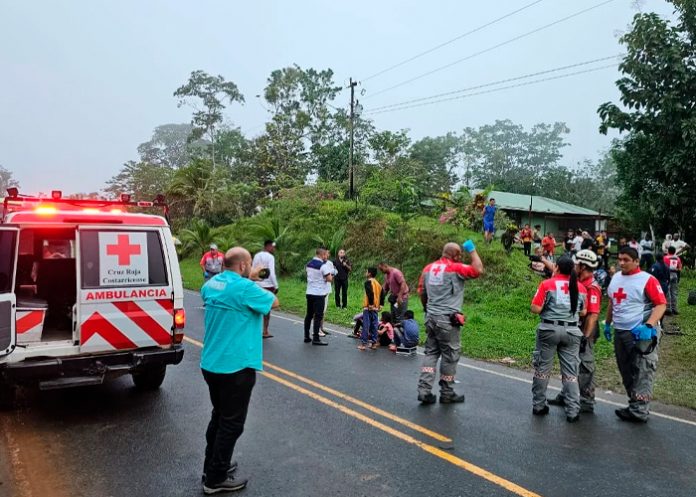Choque deja 50 heridos en Costa Rica