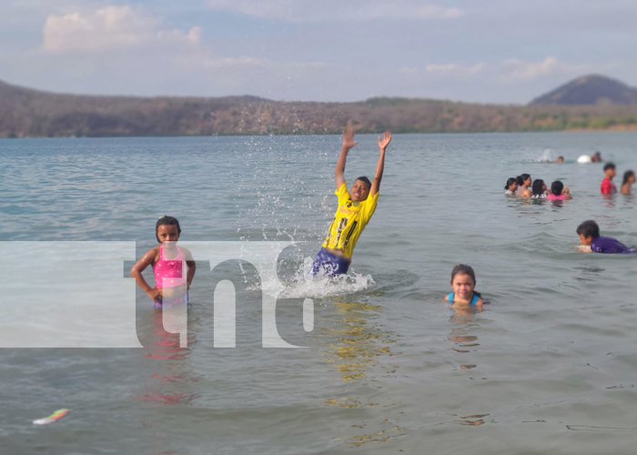 Foto: Las familias nicaragüenses gozan de paz y tranquilidad en los balnearios Xilonem y Xiloá/TN8