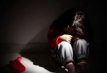 Familia demanda a una escuela por la violación