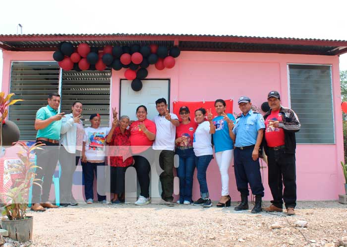 Foto: Familias de Somoto reciben llaves de nuevas viviendas dignas / TN8