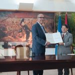Canciller de Nicaragua recibe a embajadores de Serbia y Jordania