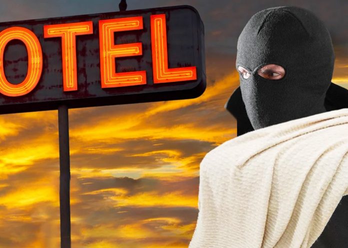 Motel amenaza con exhibir a clientes