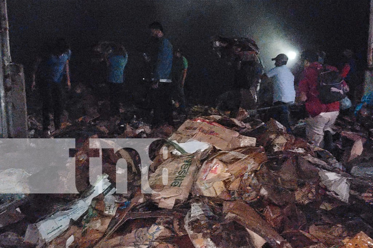 Foto: Incendio en bodegas de material reciclable en Boaco/TN8