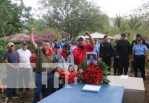 Foto:Rinden homenaje al héroe de la paz Comisionado General Avelino Guevara en Siuna/TN8