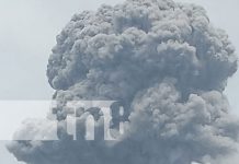 Foto: Emanación de gases y cenizas en el Volcán Concepción, Ometepe / TN8