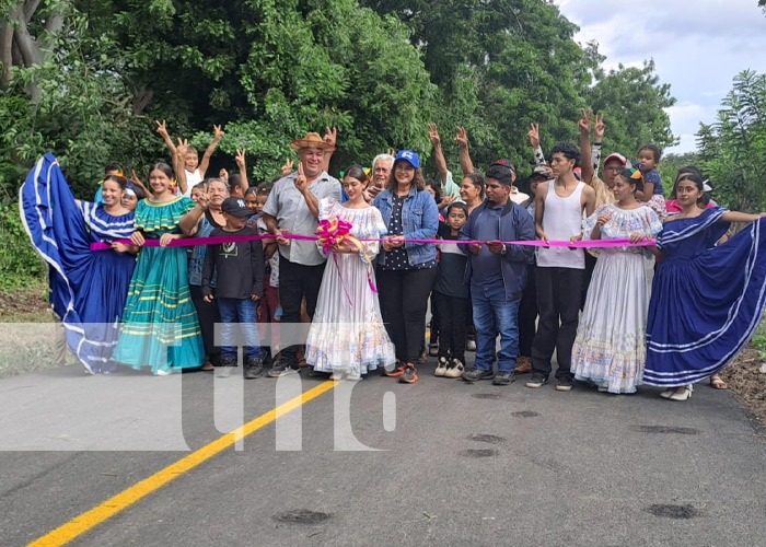Entrega de calles asfaltadas en Managua