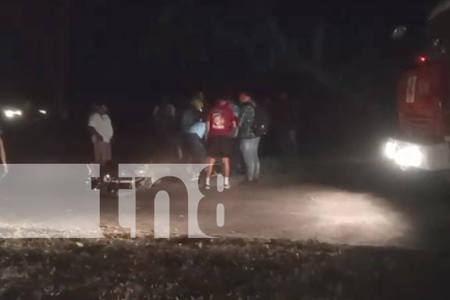 Foto: Grave accidente en Ometepe : Un turista extranjero sufrió una fractura expuesta tras chocar contra una caponera./TN8