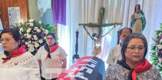 Foto: Homenaje a Gladys Báez en León / TN8