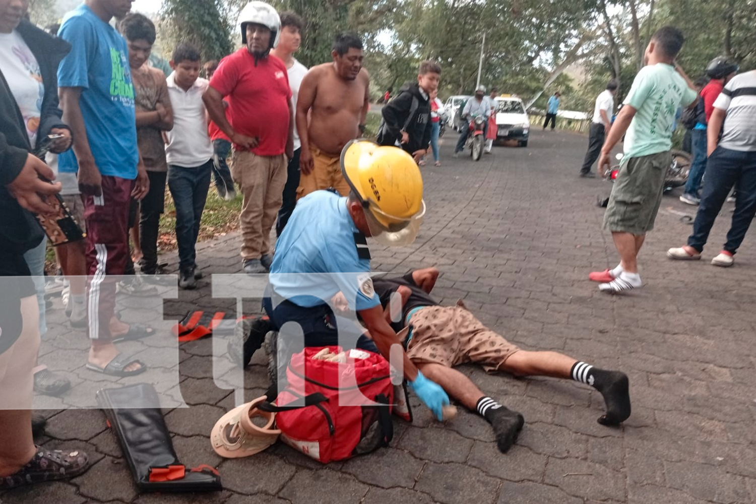 Foto: Tres personas resultan lesionadas en accidente de tránsito en la comarca Pasmata, Jalapa/TN8