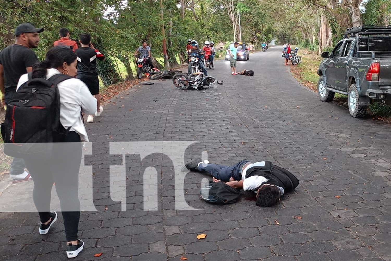Foto: Tres personas resultan lesionadas en accidente de tránsito en la comarca Pasmata, Jalapa/TN8