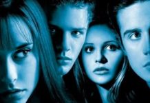 Foto: Jennifer Love Hewitt y Freddie Prinze Jr. lideran una nueva entrega que moderniza el suspenso/ Cortesía