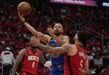 Stephen Curry y Warriors toman ventaja