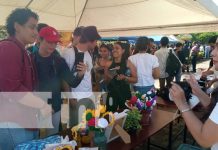 Foto: Feria de emprendimientos desde la UNI / TN8